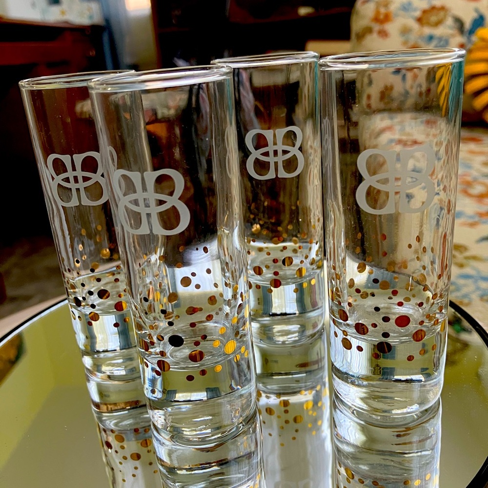 SET OF FOUR SHOT GLASSES BAILEYS LOGO TALL 4” WEIGHTED GOLD DOTS